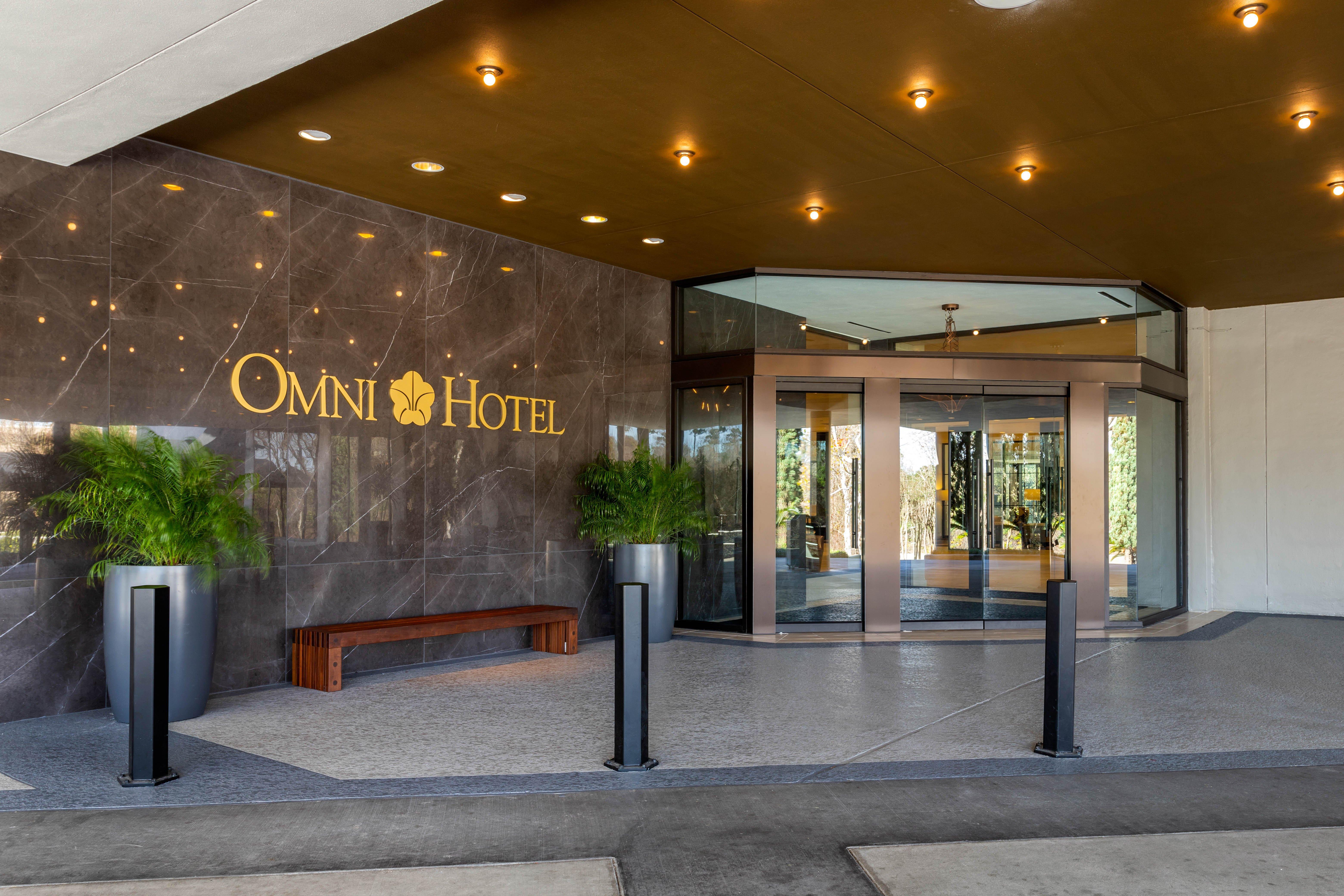Omni Houston Hotel Exterior photo